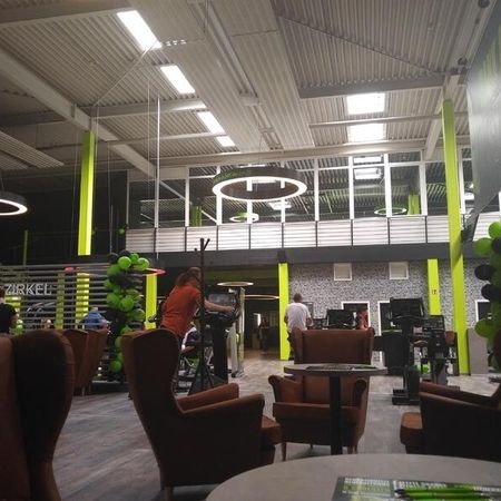 Easyfitness - Lifestyle und Sportstudio